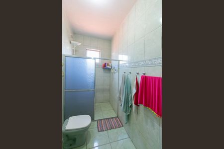 Casa à venda com 360m², 5 quartos e 4 vagasBanheiro 2