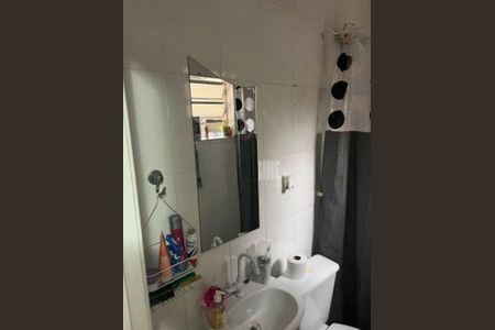 Casa à venda com 72m², 2 quartos e 2 vagas