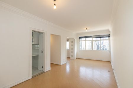 Apartamento à venda com 102m², 2 quartos e 1 vaga Apartamento à venda com 102m², 2 quartos e 1 vagaSala