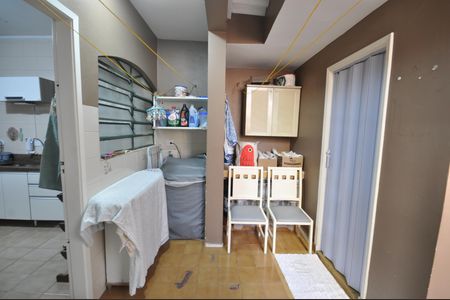 Casa à venda com 180m², 3 quartos e 3 vagasÁrea de serviço