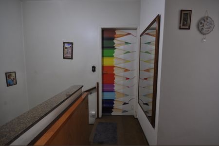 Casa à venda com 180m², 3 quartos e 3 vagasHall