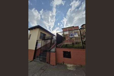 Apartamento à venda com 42m², 2 quartos e 1 vaga Apartamento à venda com 42m², 2 quartos e 1 vagaFachada