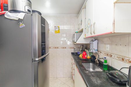 Apartamento à venda com 42m², 2 quartos e 1 vaga Apartamento à venda com 42m², 2 quartos e 1 vagaCozinha e Área de Serviço