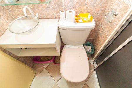 Apartamento à venda com 42m², 2 quartos e 1 vaga Apartamento à venda com 42m², 2 quartos e 1 vagaBanheiro Social