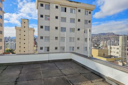 Apartamento à venda com 260m², 3 quartos e 2 vagas Apartamento à venda com 260m², 3 quartos e 2 vagasCobertura
