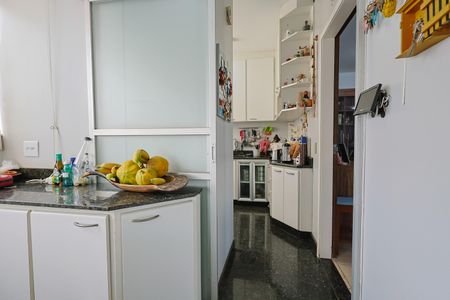 Apartamento à venda com 260m², 3 quartos e 2 vagas Apartamento à venda com 260m², 3 quartos e 2 vagasÁrea de Serviço