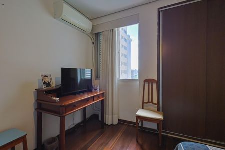 Apartamento à venda com 260m², 3 quartos e 2 vagas Apartamento à venda com 260m², 3 quartos e 2 vagasQuarto 1