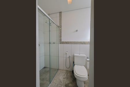 Apartamento à venda com 260m², 3 quartos e 2 vagas Apartamento à venda com 260m², 3 quartos e 2 vagasBanheiro da Suíte