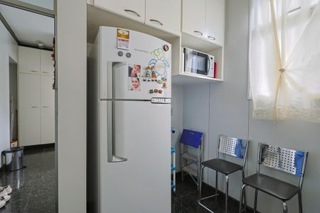 Apartamento à venda com 260m², 3 quartos e 2 vagas Apartamento à venda com 260m², 3 quartos e 2 vagasCozinha