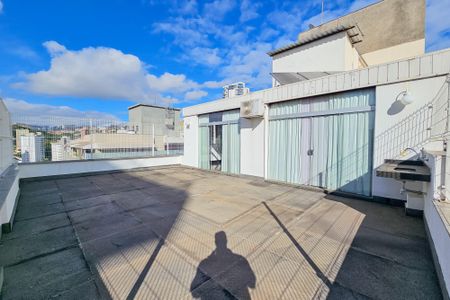 Apartamento à venda com 260m², 3 quartos e 2 vagas Apartamento à venda com 260m², 3 quartos e 2 vagasCobertura