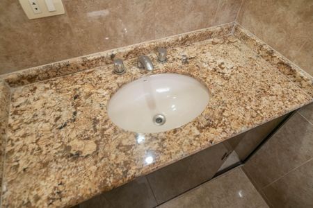 Casa à venda com 260m², 3 quartos e 9 vagasBanheiro da Suíte