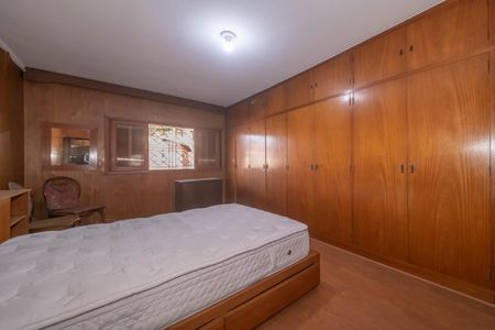 Casa à venda com 260m², 3 quartos e 9 vagasSuíte