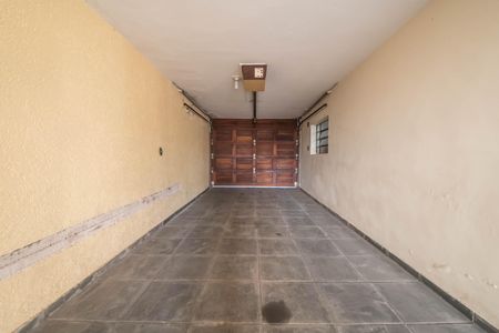 Casa à venda com 260m², 3 quartos e 9 vagasGaragem