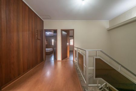 Casa à venda com 260m², 3 quartos e 9 vagasCorredor