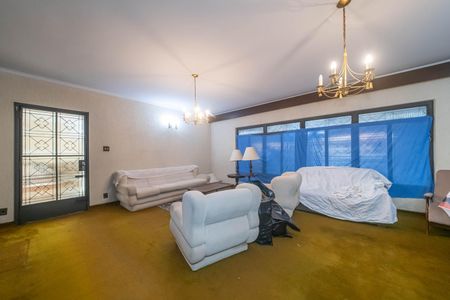 Casa à venda com 260m², 3 quartos e 9 vagasSala