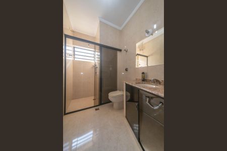 Casa à venda com 260m², 3 quartos e 9 vagasBanheiro Social