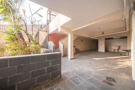 Casa à venda com 260m², 3 quartos e 9 vagasGaragem