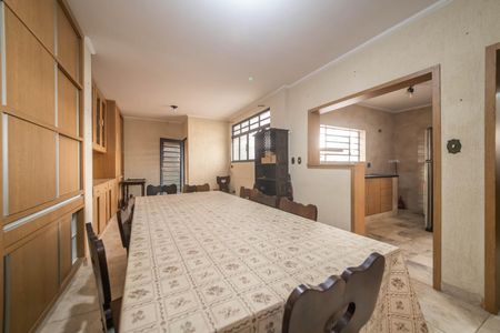 Casa à venda com 260m², 3 quartos e 9 vagasCopa