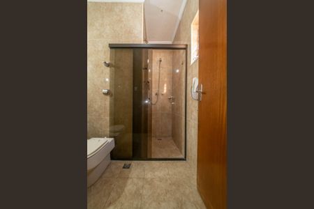 Casa à venda com 260m², 3 quartos e 9 vagasBanheiro da Suíte