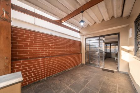 Casa à venda com 260m², 3 quartos e 9 vagasQuintal