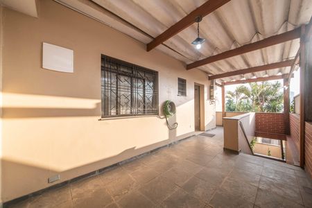 Casa à venda com 260m², 3 quartos e 9 vagasQuintal