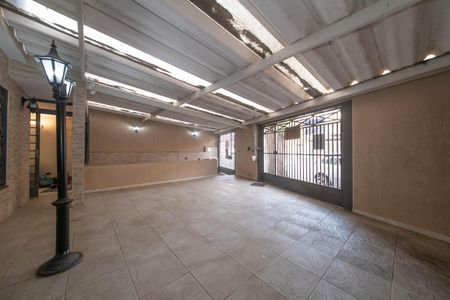 Casa à venda com 260m², 3 quartos e 9 vagasGaragem Frente