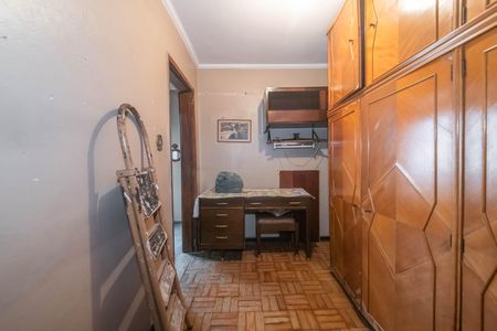 Casa à venda com 260m², 3 quartos e 9 vagasQuarto de Serviço