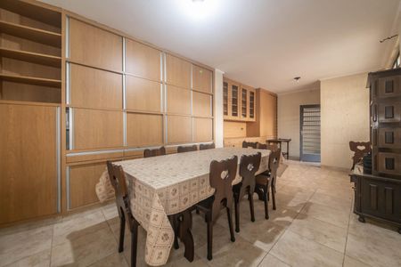 Casa à venda com 260m², 3 quartos e 9 vagasCopa