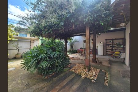 Casa à venda com 180m², 4 quartos e 1 vagaÁrea externa