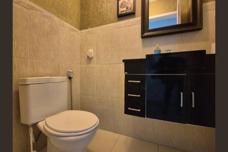 Casa à venda com 180m², 4 quartos e 1 vagaLavabo