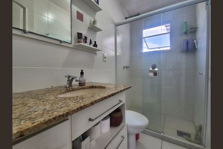 Casa à venda com 180m², 4 quartos e 1 vagaBanheiro da Suíte 4