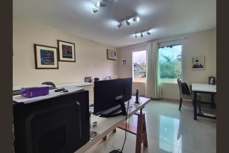 Casa à venda com 180m², 4 quartos e 1 vagaSuite 2