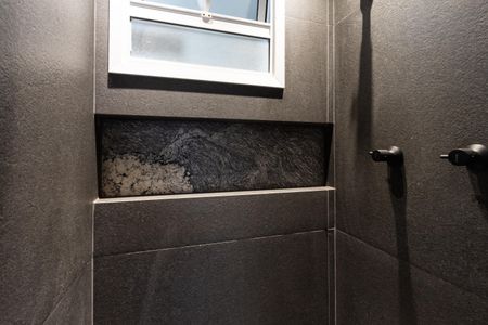 Apartamento à venda com 81m², 2 quartos e 2 vagasBanheiro Social