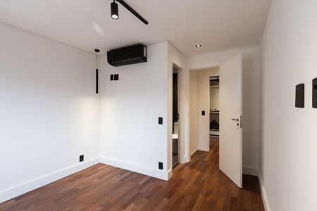 Apartamento à venda com 81m², 2 quartos e 2 vagasSuíte