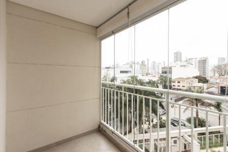 Apartamento à venda com 81m², 2 quartos e 2 vagasVaranda
