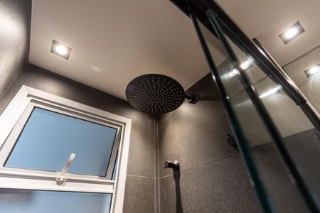 Apartamento à venda com 81m², 2 quartos e 2 vagasBanheiro Social