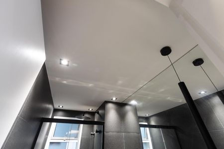 Apartamento à venda com 81m², 2 quartos e 2 vagasBanheiro Social