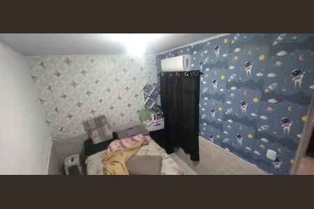 Quarto 1 de casa à venda com 2 quartos, 200m² em Ramos, Rio de Janeiro