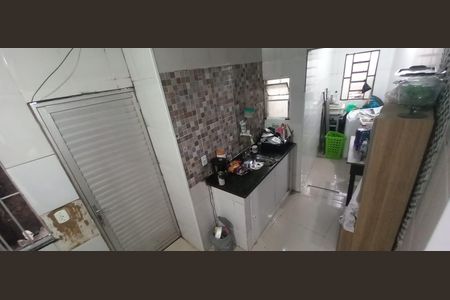 Casa à venda com 200m², 2 quartos e sem vagaCozinha e Área de Serviço