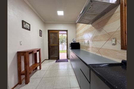 Casa à venda com 150m², 3 quartos e 2 vagasCozinha