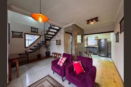 Casa à venda com 150m², 3 quartos e 2 vagasSala