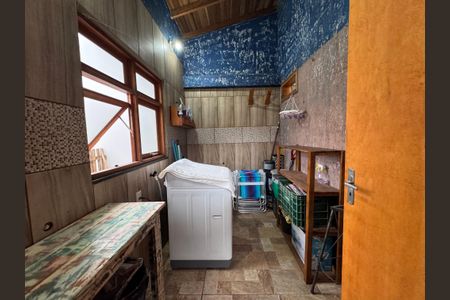 Casa à venda com 150m², 3 quartos e 2 vagasÁrea de Serviço