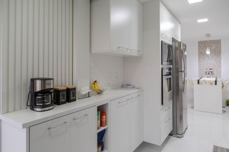 Apartamento à venda com 114m², 2 quartos e 2 vagasCozinha