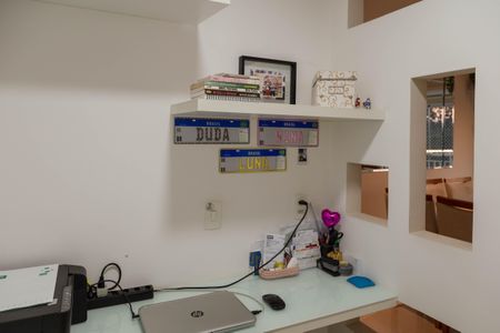 Apartamento à venda com 114m², 2 quartos e 2 vagasEscritório