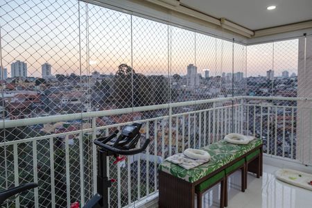 Apartamento à venda com 114m², 2 quartos e 2 vagasVaranda