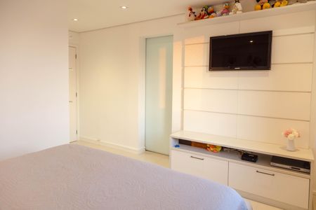 Apartamento à venda com 114m², 2 quartos e 2 vagasQuarto 2 suíte