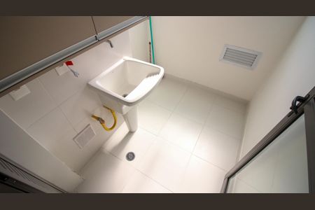 Apartamento à venda com 79m², 2 quartos e 1 vagaÁrea de Serviço