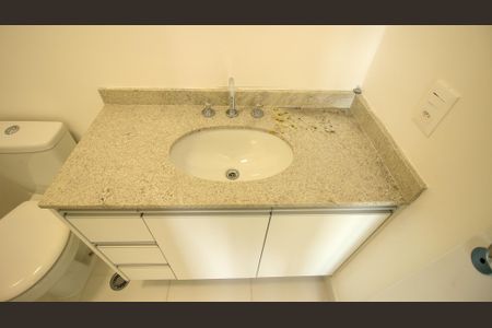 Apartamento à venda com 79m², 2 quartos e 1 vagaBanheiro da Suíte