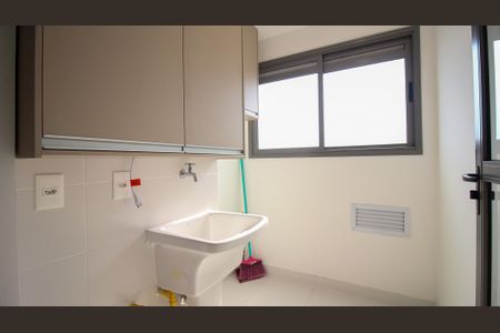 Apartamento à venda com 79m², 2 quartos e 1 vagaÁrea de Serviço