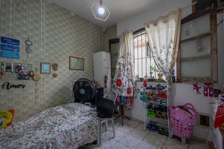 Casa à venda com 219m², 5 quartos e 3 vagas Casa à venda com 219m², 5 quartos e 3 vagasQuarto 2